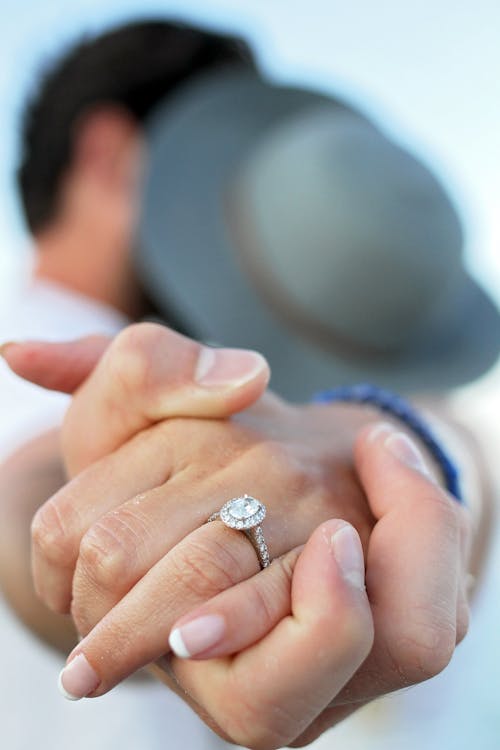 Gratis lagerfoto af ægteskab, diamant, forlovet