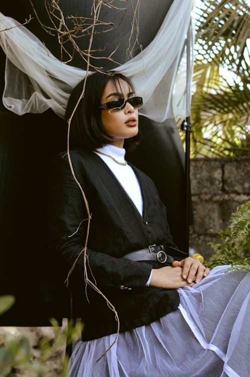 Free Woman in Black Blazer and White Dress Shirt Wearing Black Sunglasses Stock Photo