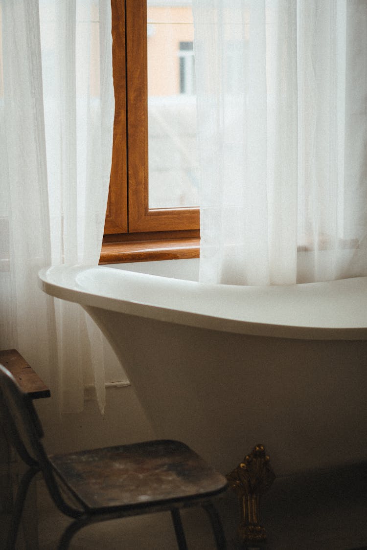 Bathtub With Golden Legs 