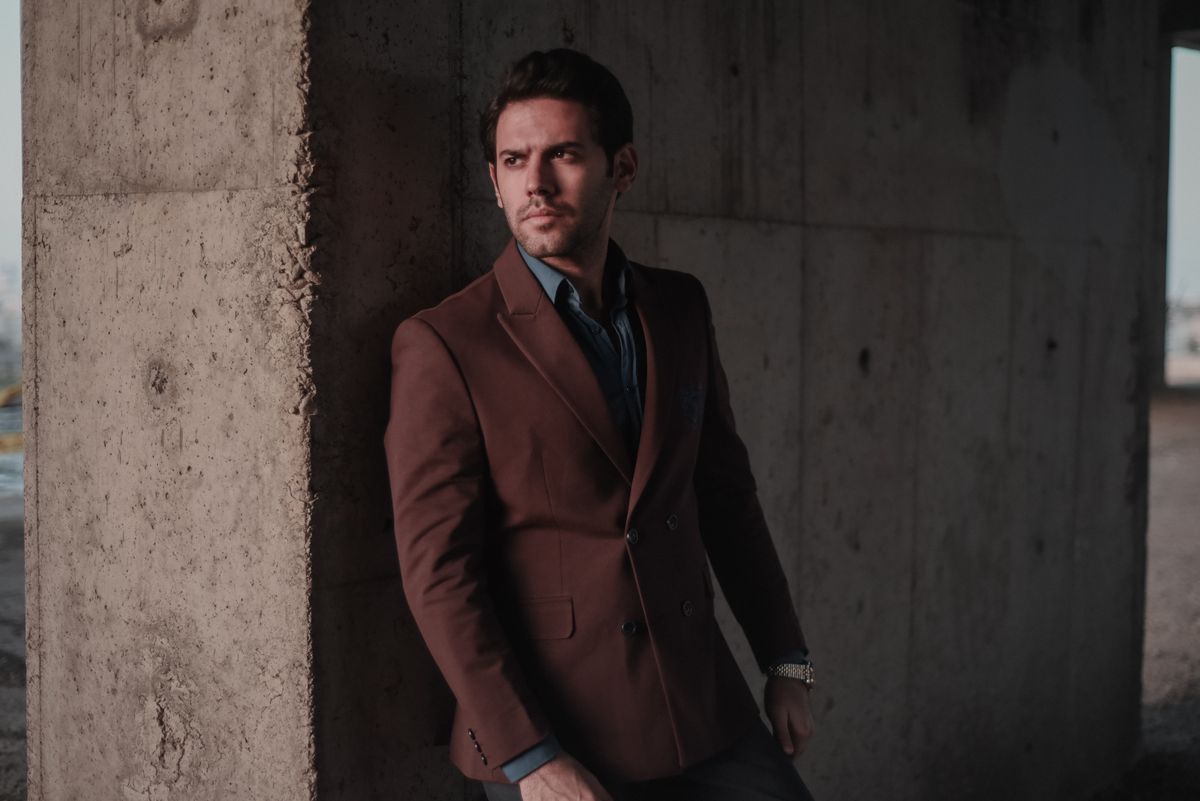 Essential Wardrobe Pieces for Smart Casual Men