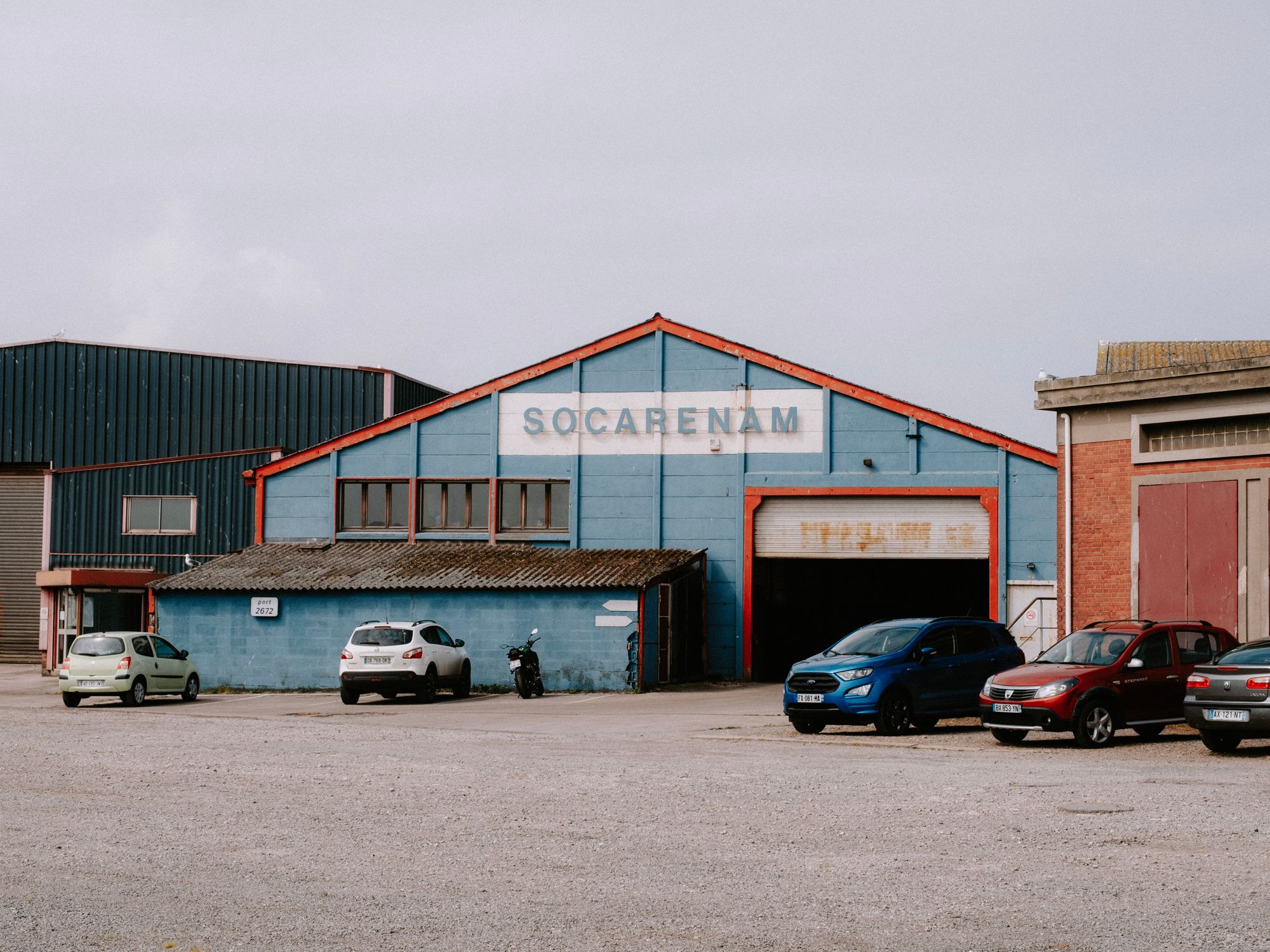 Storage & Moves to Storage in Bluewater, M25 Fringe — inventoried boxes being moved into secure storage