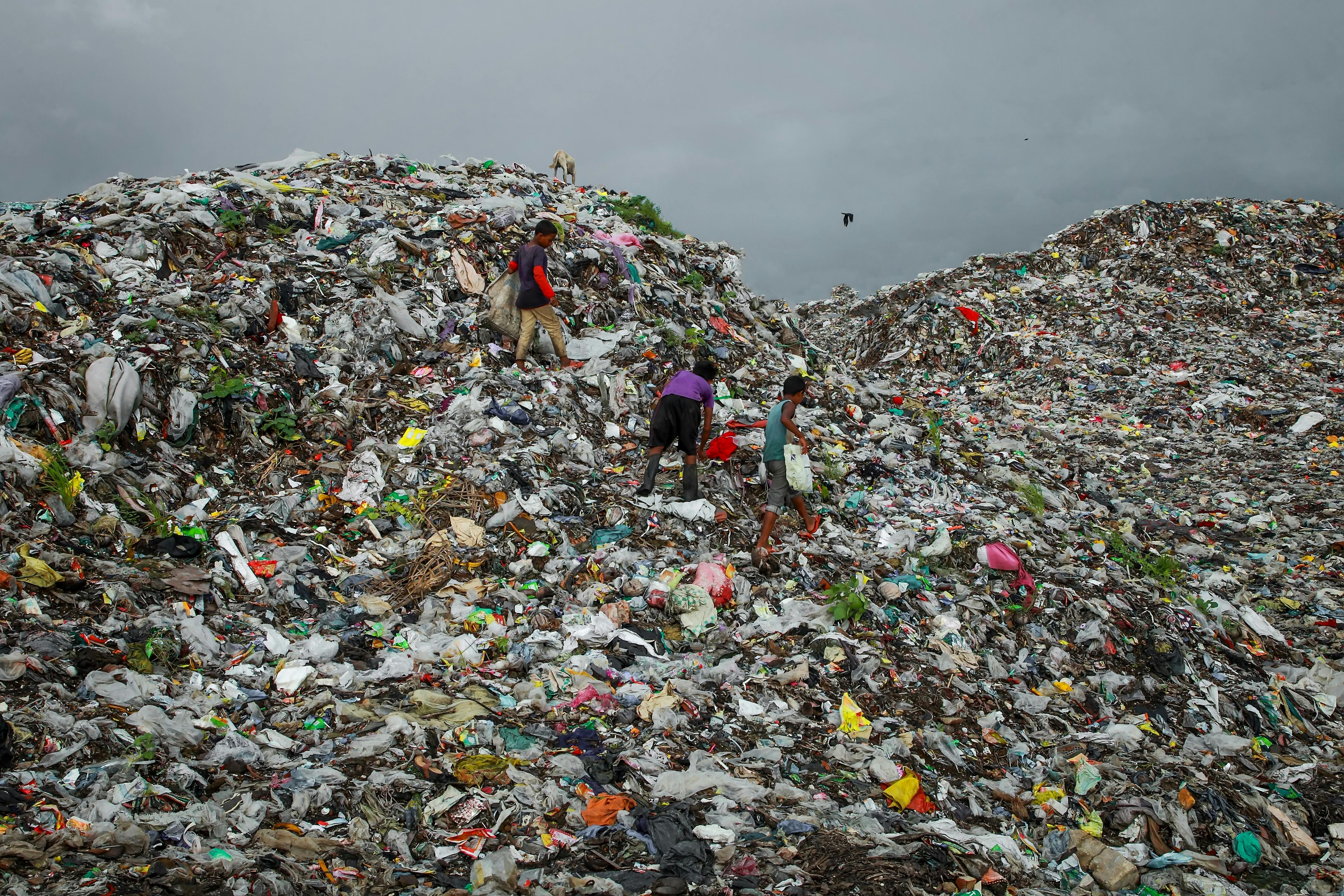 Latest trend keeps clothes out of landfill