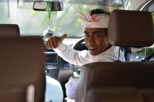 araba, asyalı adam, geleneksel içeren Ücretsiz stok fotoğraf