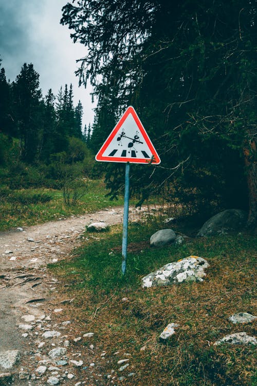 경고 표시, 모험, 산길의 무료 스톡 사진
