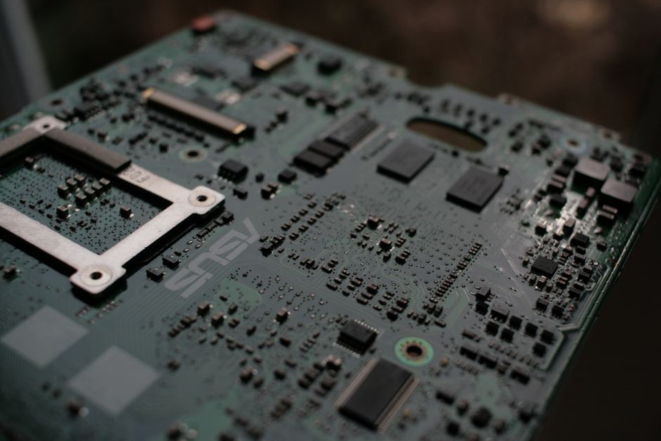 ファーウェイ開発の半導体が「世界最先端」に躍り出る? 新設計理論で2031年までに1.4ナノ相当の性能を目指す | ビジネス | 東洋経済オンライン