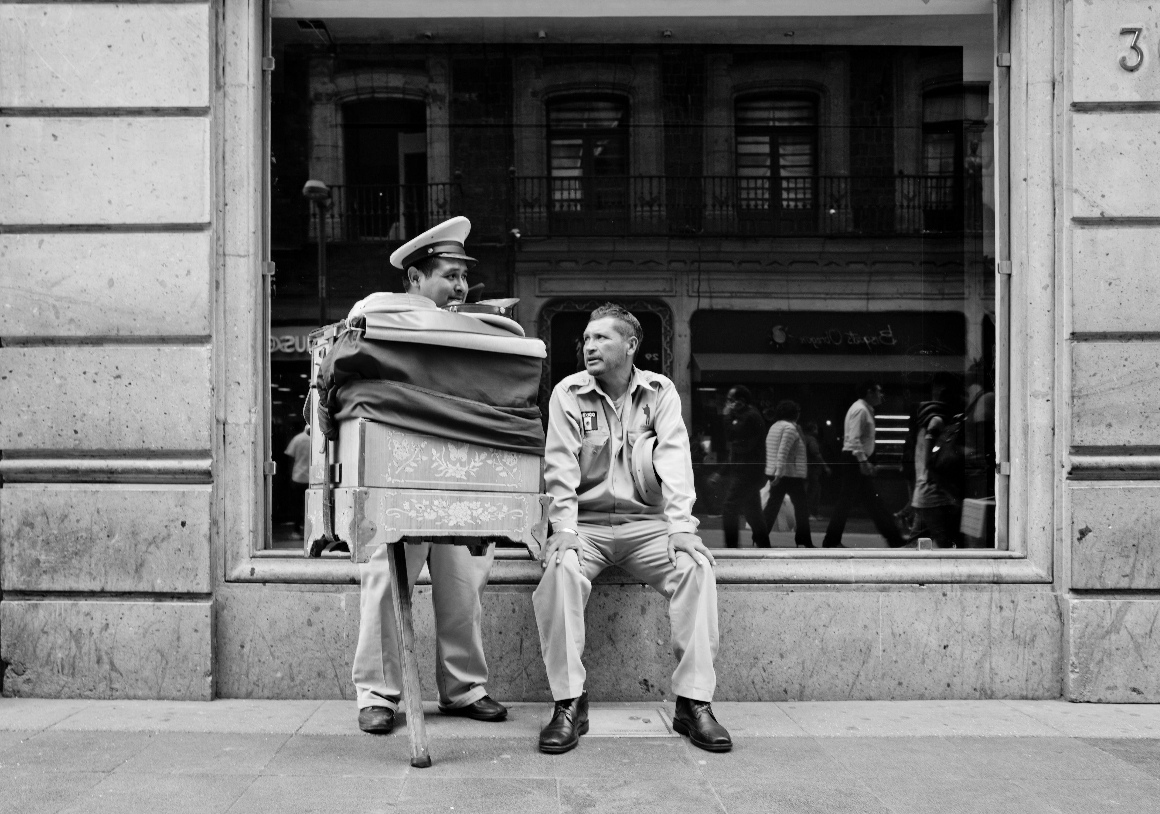 ¿quién Pako Thawani? ¿Otro vende humos? Yo diría que no. - imagen de apoyo 2