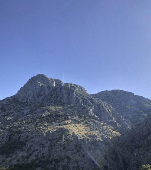 Fotobanka s bezplatnými fotkami na tému hora, horský vrchol, jasná obloha