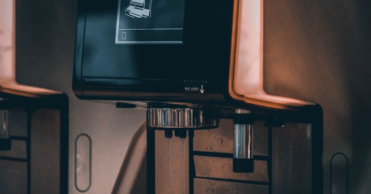 Los espacios culturales más importantes en cafés históricos que fomentaron el pensamiento crítico Los espacios culturales más importantes en cafés históricos que fomentaron el pensamiento crítico