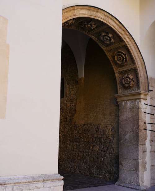 Fotobanka s bezplatnými fotkami na tému brána, gotická budova, kostol