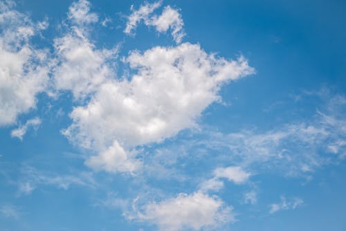 Gratis Fotos de stock gratuitas de ambiente, cielo azul, nubes Foto de stock