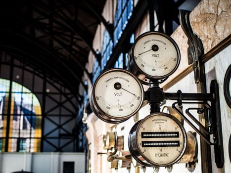 Black and White Analog Gauge