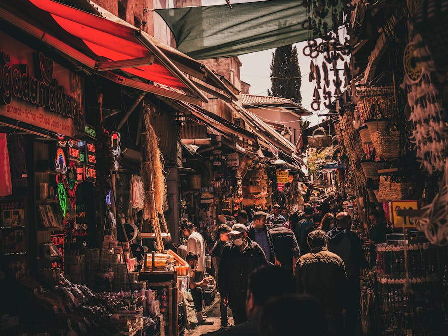 What are 7 C's of marketing?