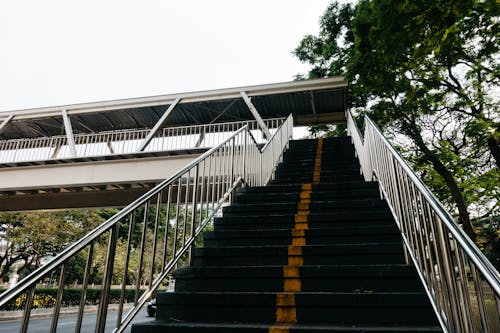 Foto stok gratis jembatan, jembatan penyeberangan, kuning