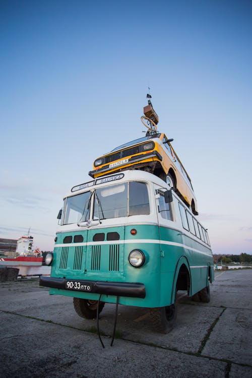 Základová fotografie zdarma na téma auto, autobus, denní světlo