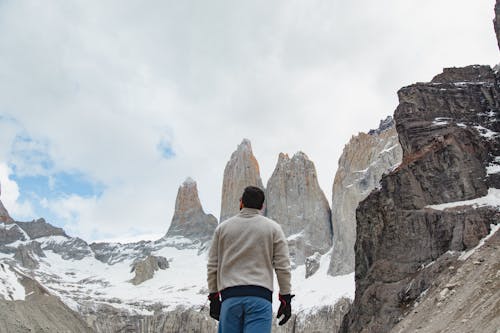 Kostenloses Stock Foto zu abenteuer, aufnahme von unten, berg