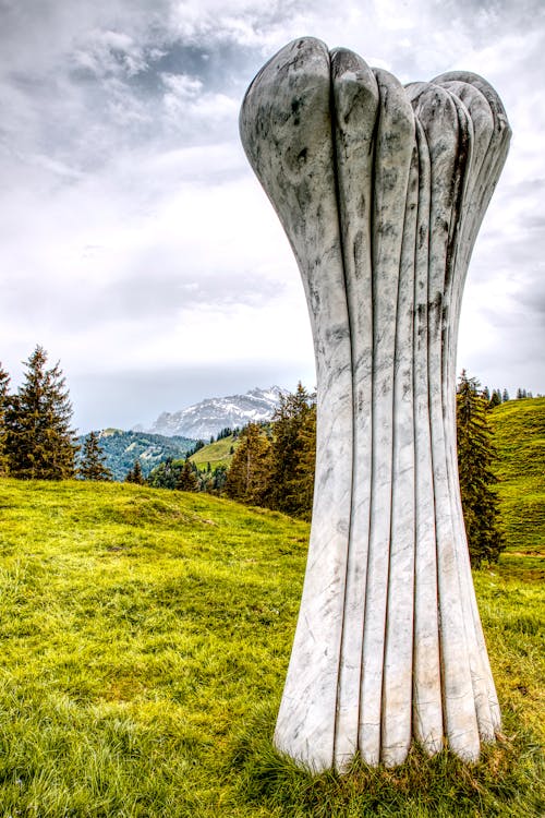 Skulptur in den Alpen
