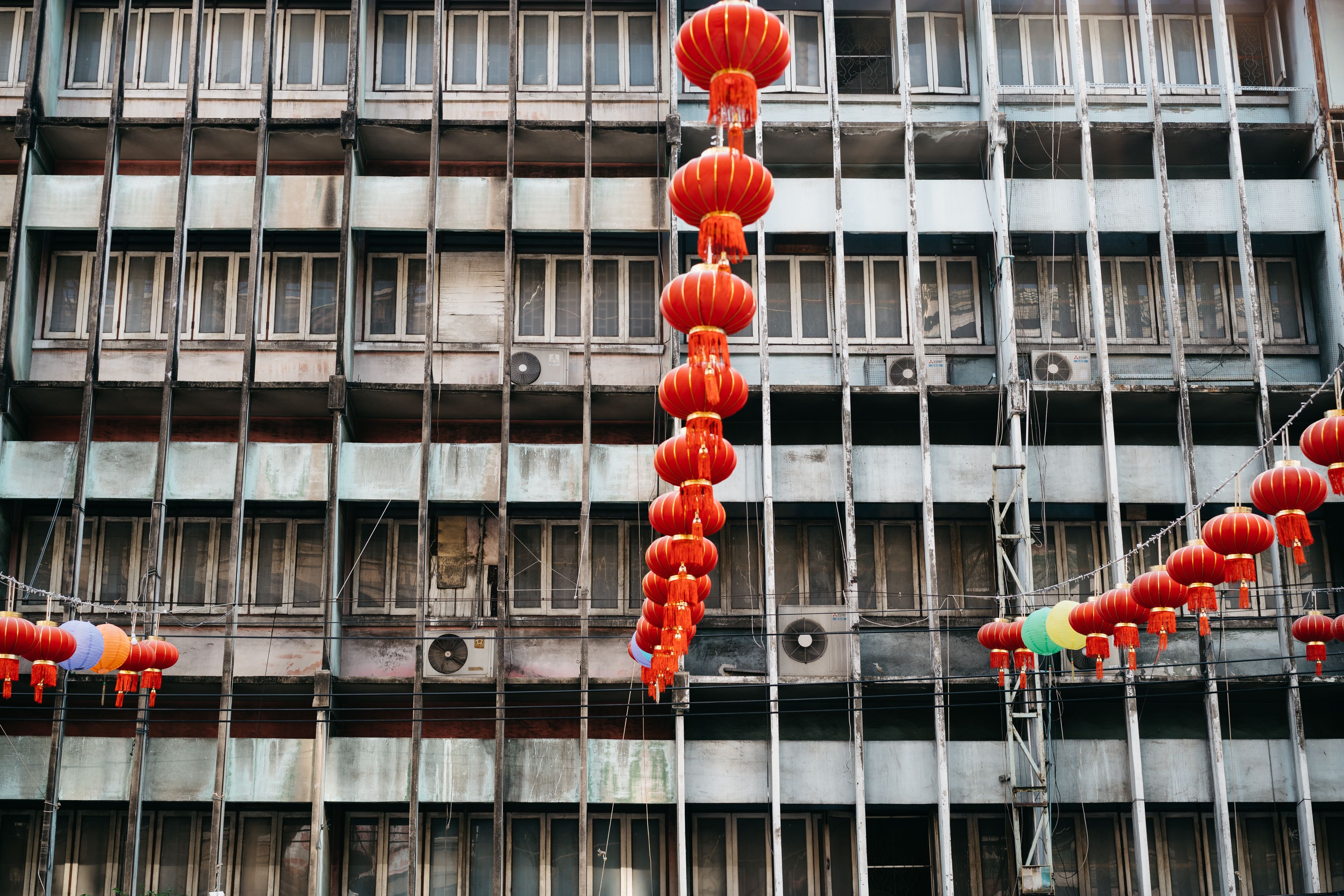 配图