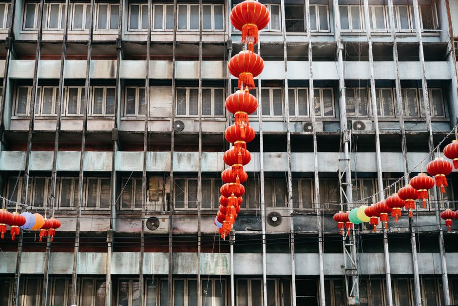 配图