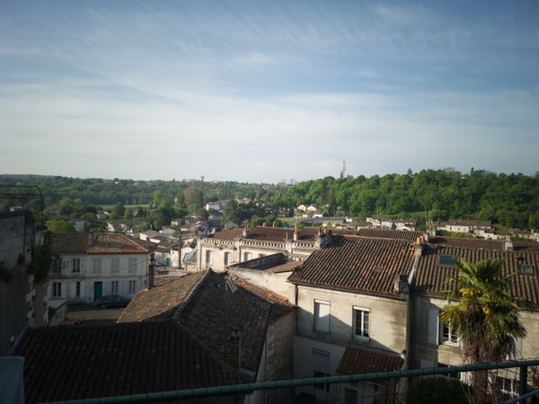 Angoulême sous draps blancs