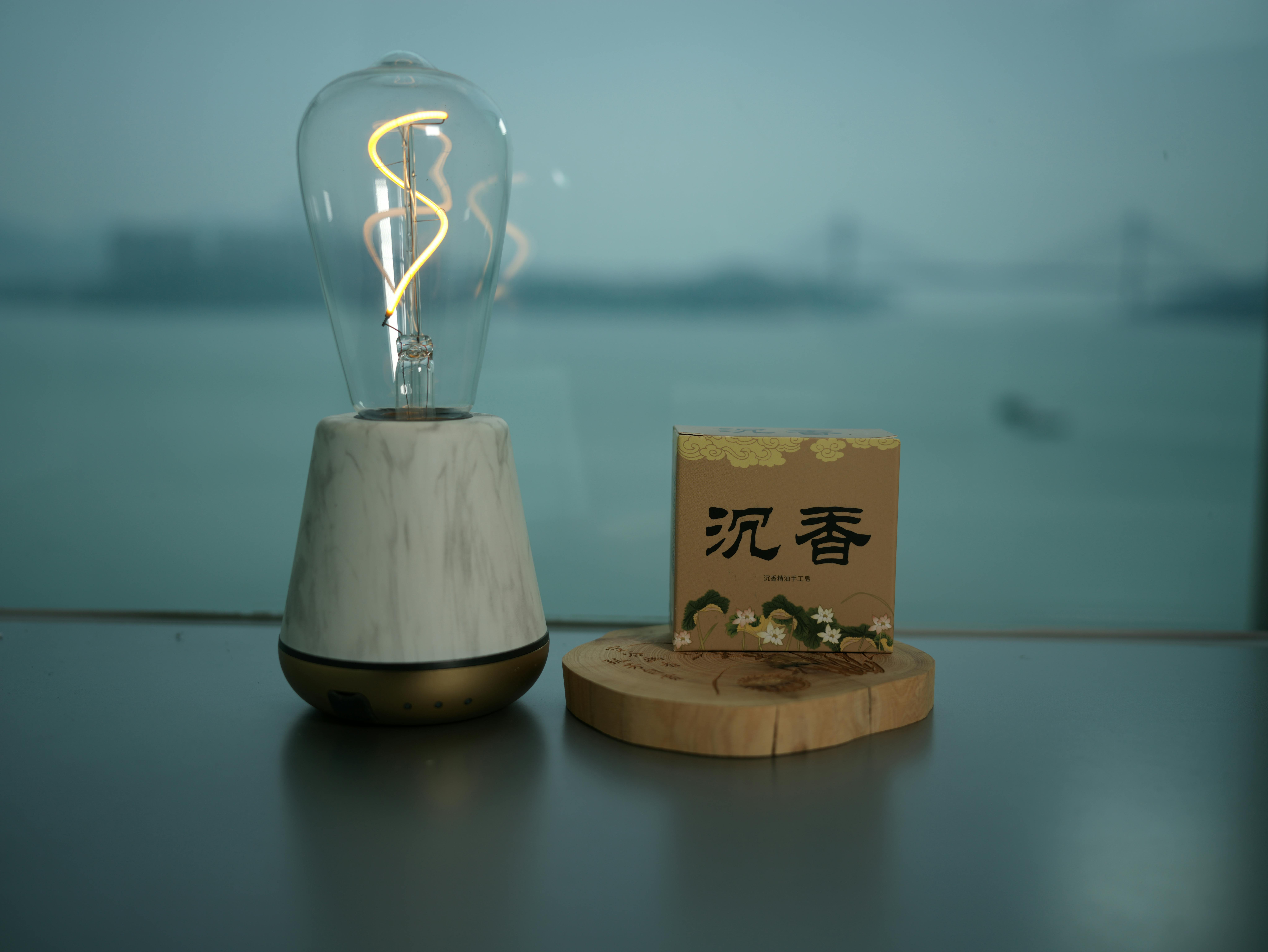 香薰蜡烛包装盒的阻氧性与香气缓释材料学分析