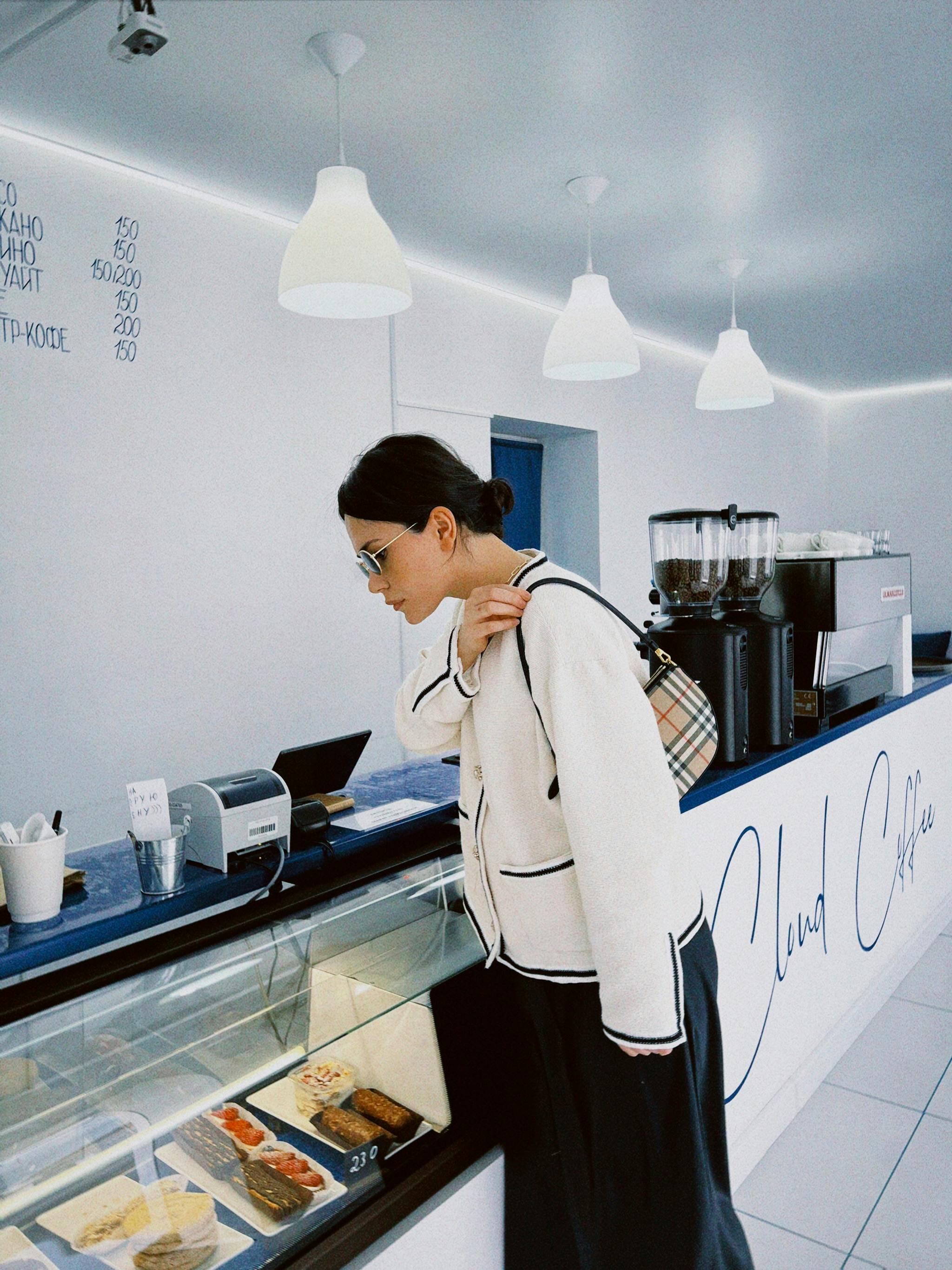 Is losing 2 pounds a week too fast?