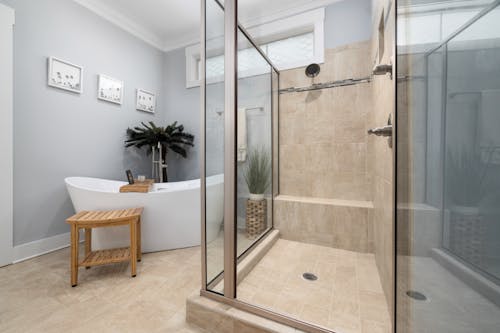 Bathroom Design with Enclosed Glass Shower Doors