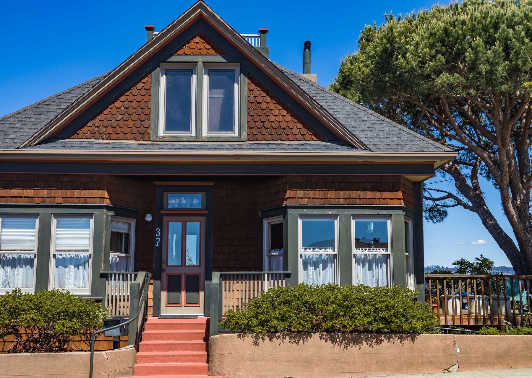 Same day removals in Hurstpierpoint — crew wrapping and loading on moving day