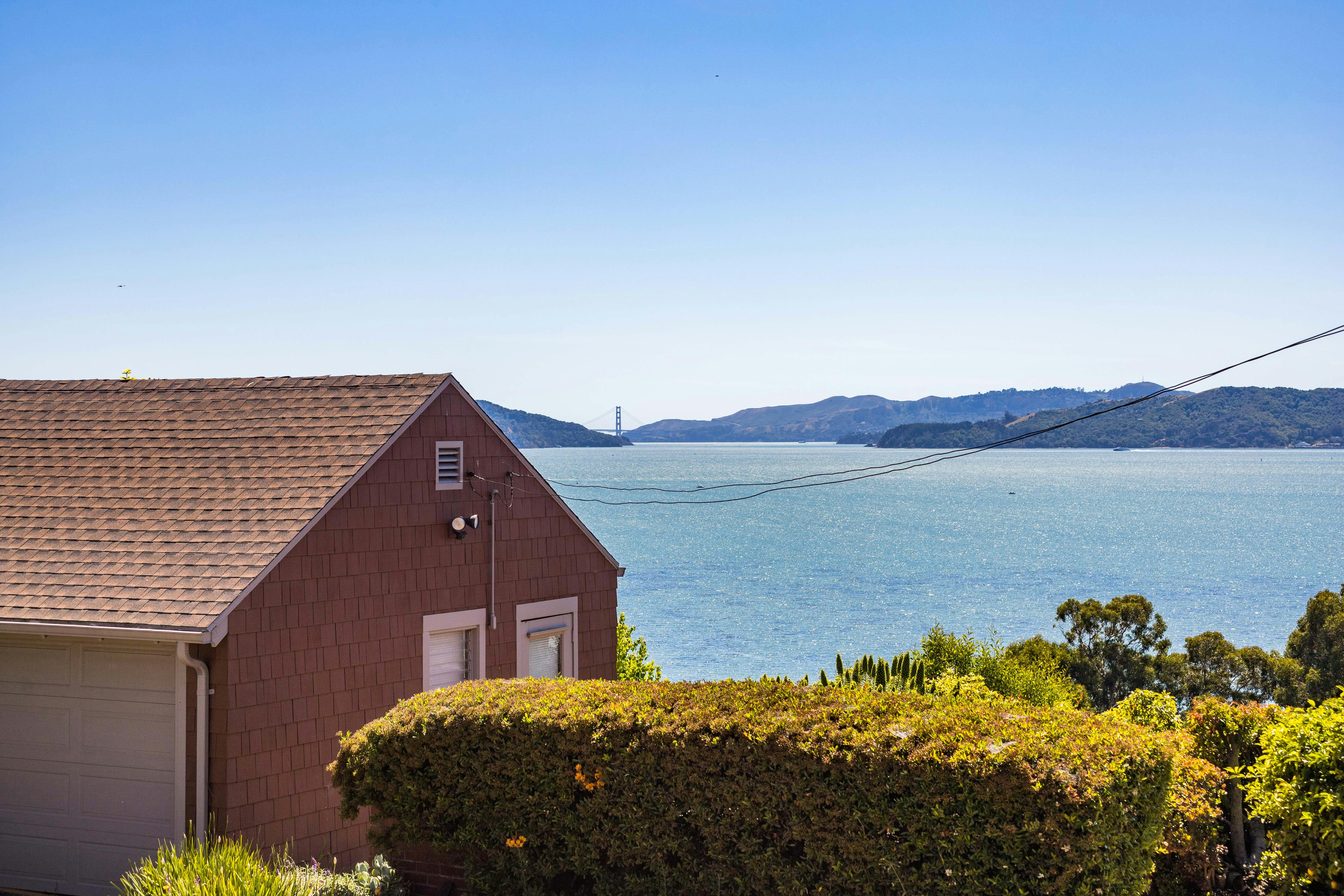 beautiful coastal-style home on the Chesapeake Bay - custom home builders Maryland