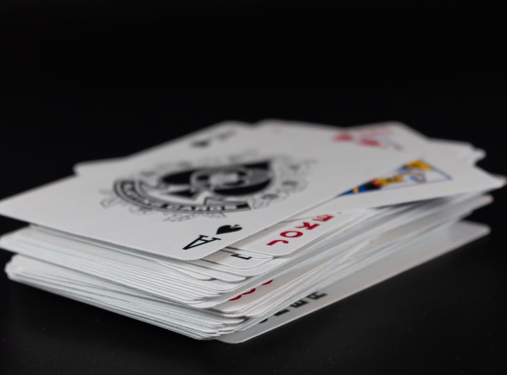 Online Casino: Spielautomaten und Live-Spiele im Überblick