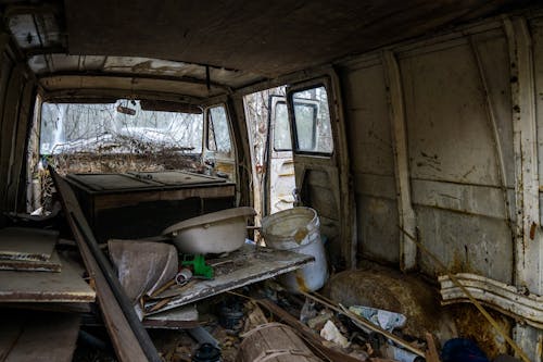 Darmowe zdjęcie z galerii z furgonetka, opuszczony, potłuczony