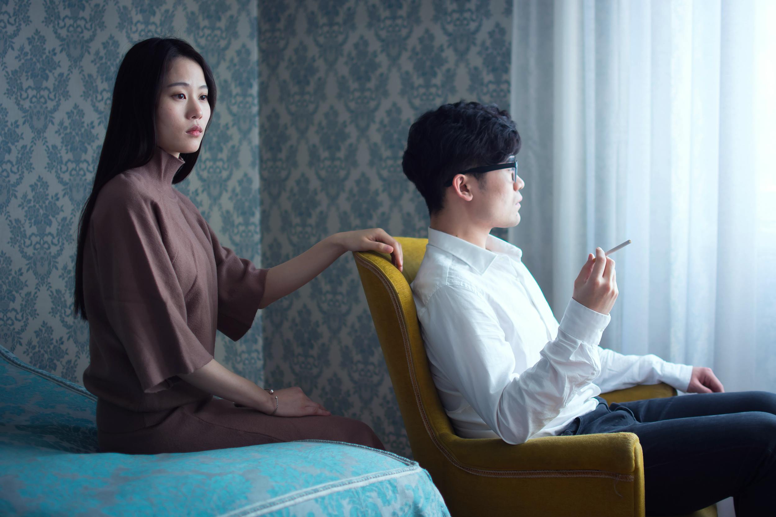 Emotional neglect in childhood can lead to significant distance in adult partnerships.