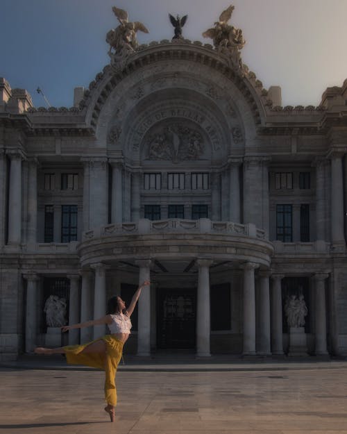 คลังภาพถ่ายฟรี ของ palacio de bellas artes, การเต้นรำ, ท่าทาง