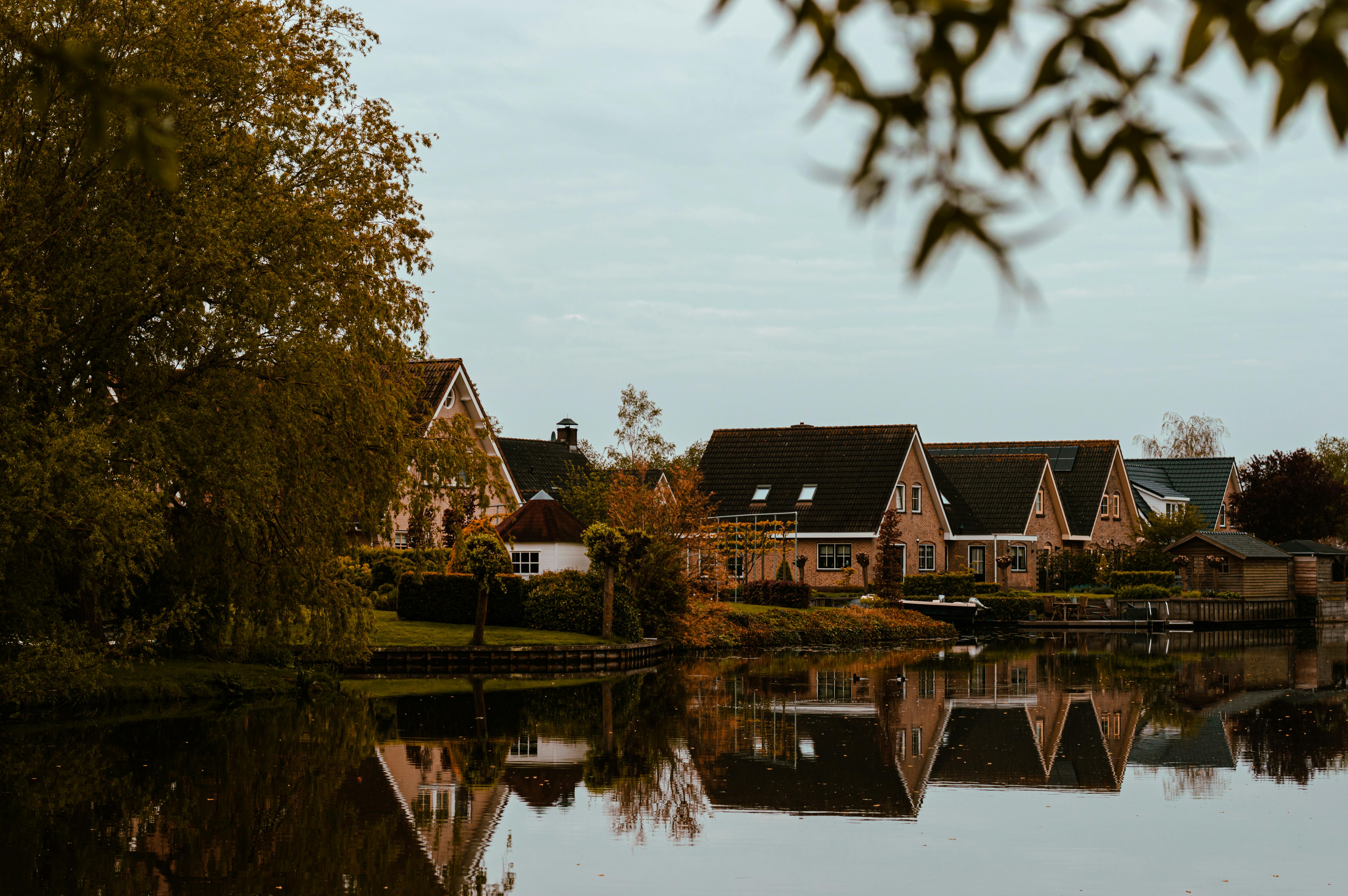 71% of U.S. homeowners say their home insurance costs have gone up — Photo by Sandu Muresan on Pexels
