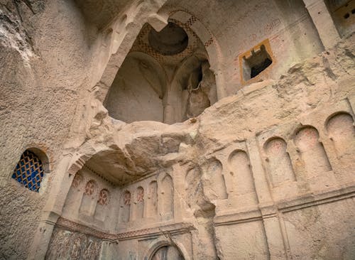 Foto profissional grátis de arquitetura histórica, atração turística, capela
