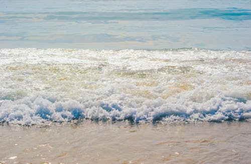 Δωρεάν στοκ φωτογραφιών με Surf, άμμος, αφρός της θάλασσας