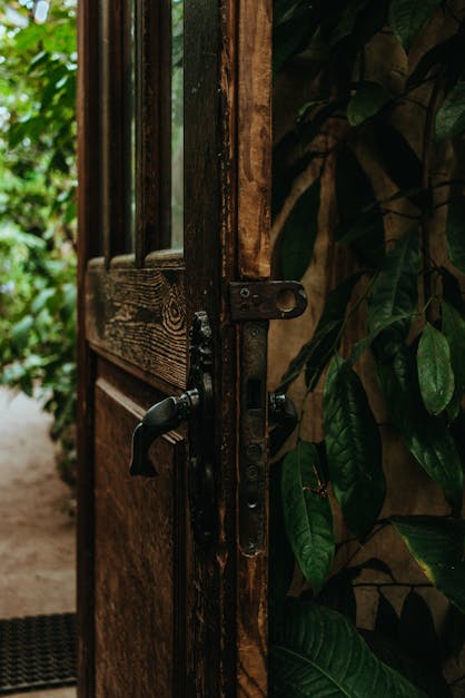 How to manually open garage door