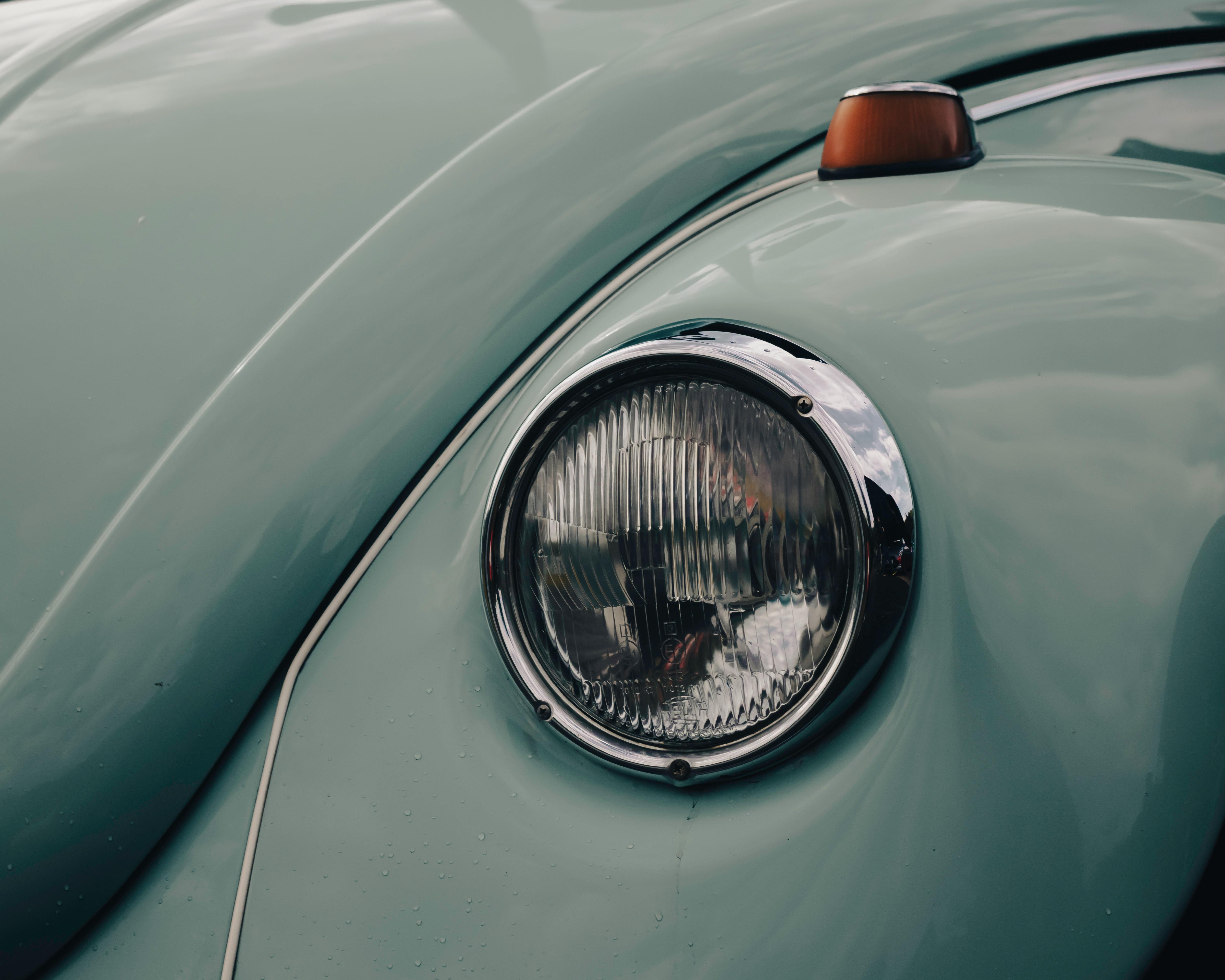 Top Automotive Innovations of the Past 100 Years – 1990s: On-board Diagnostics (OBD-II) — Photo by Joshua on Pexels
