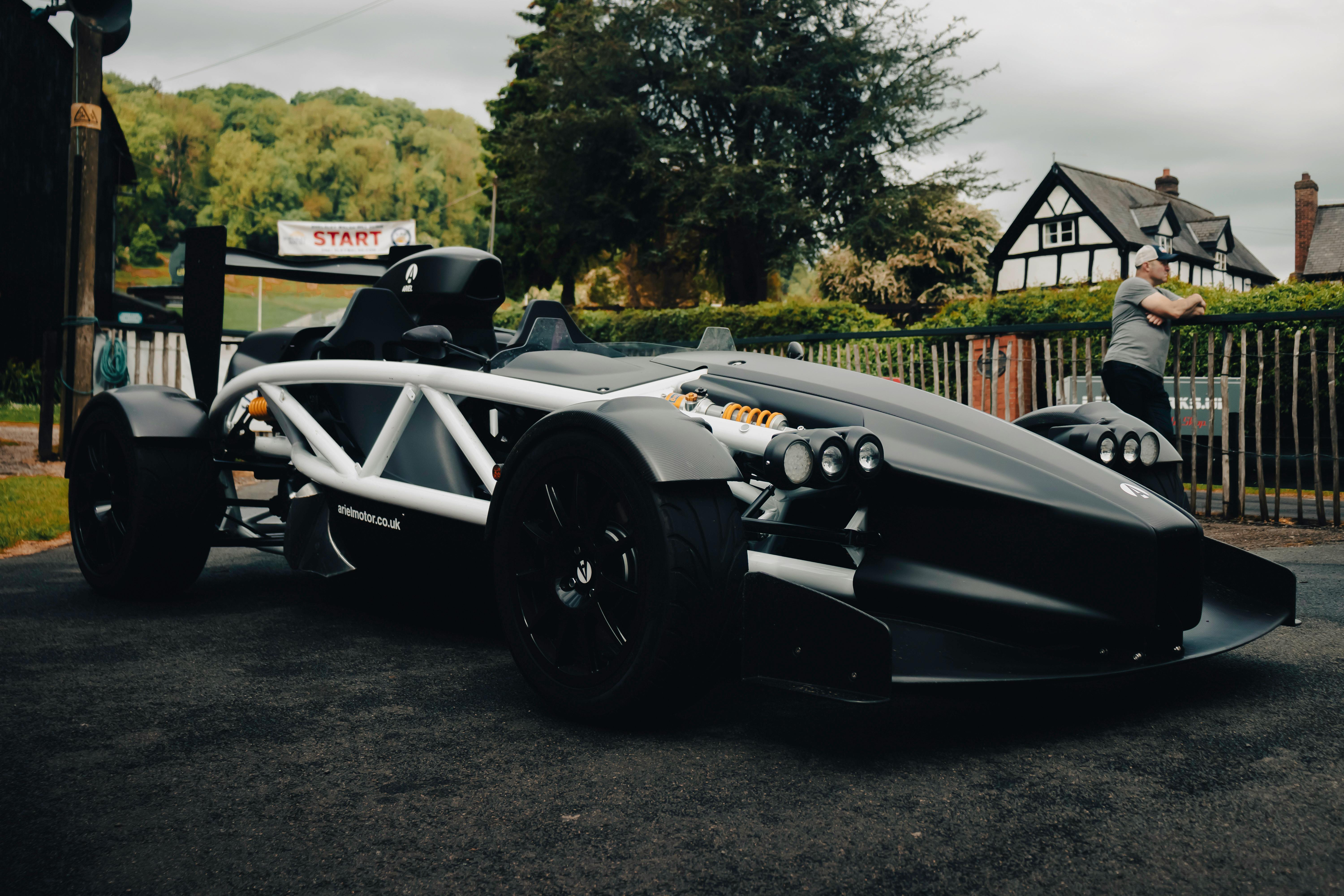 top gear reviews — Photo by Joshua on Pexels
