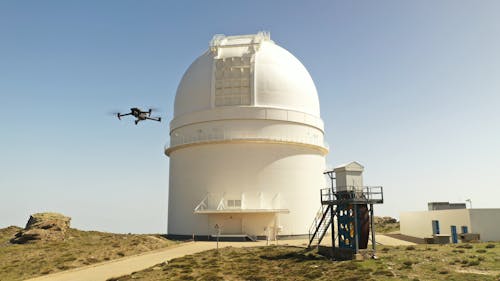 Fotobanka s bezplatnými fotkami na tému astronomické observatórium, budova, dron