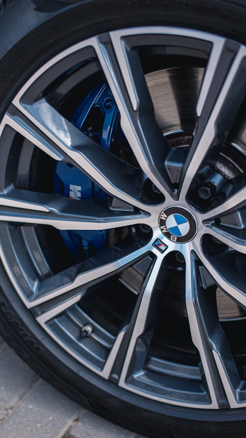 無料 BMW, mags, タイヤの無料の写真素材 写真素材