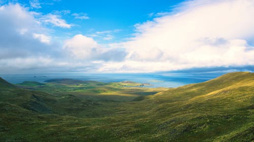 Gratis stockfoto met blauwe zee, eiland schotland, heuvels