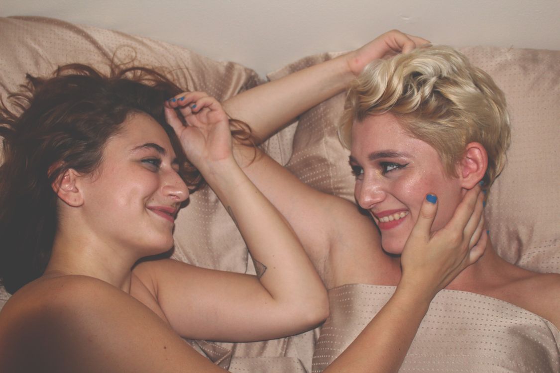 Foto De Dos Mujeres