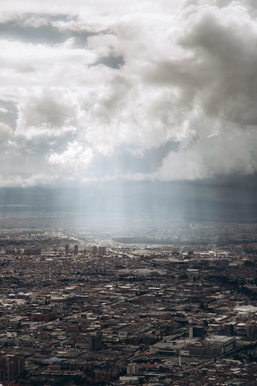 シティ, ドローン撮影, 曇り空の無料の写真素材