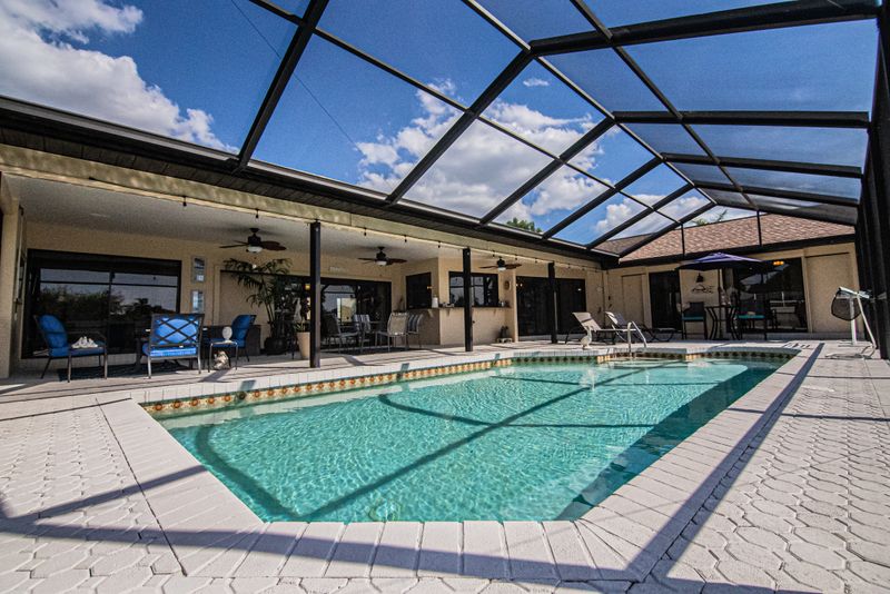 Hotel Indoor Swimming Pool Spa