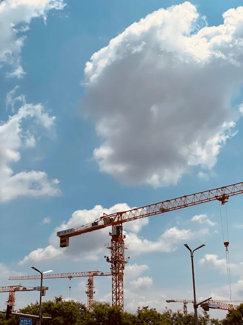 Photos gratuites de ciel bleu, équipement, grues