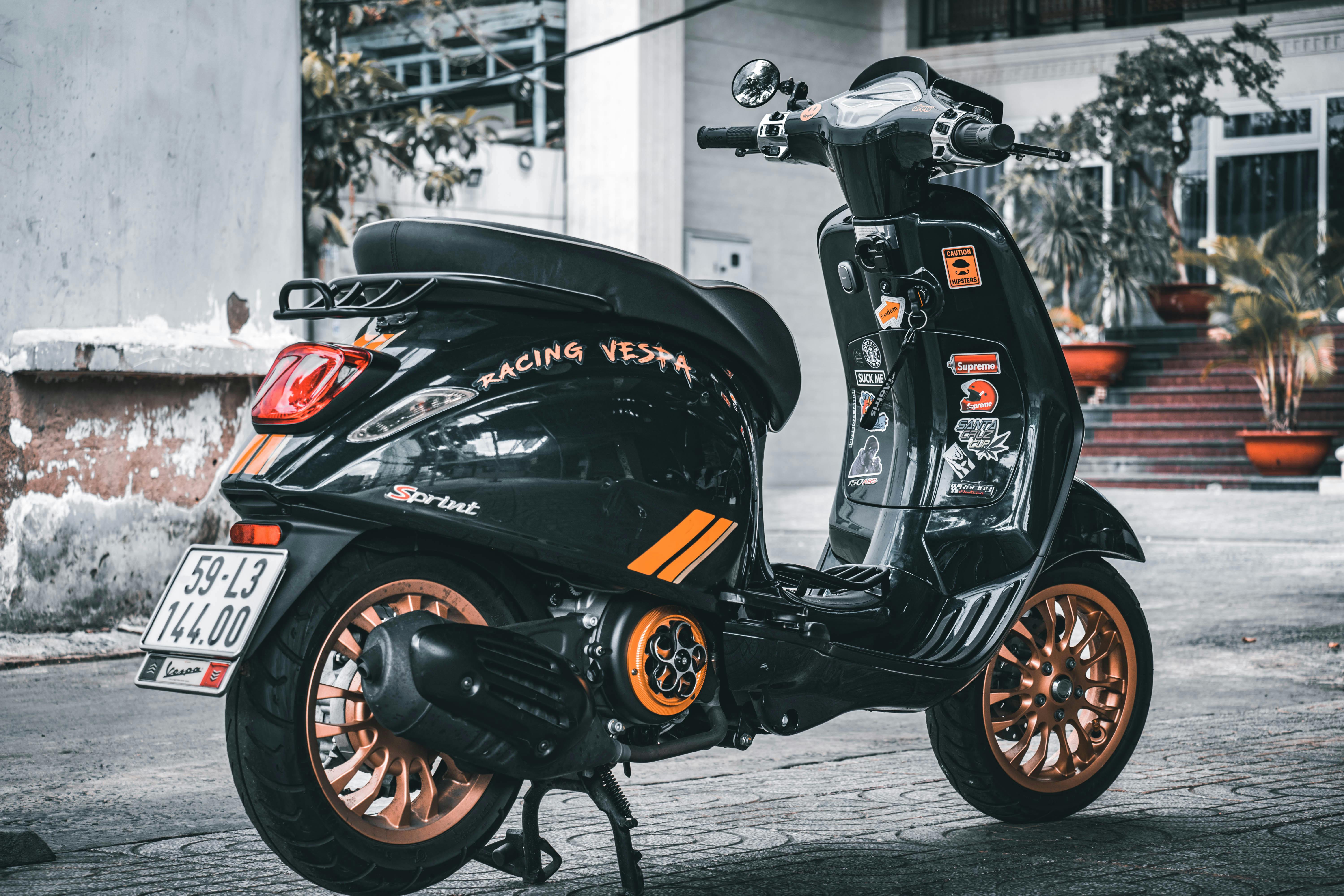 ContiScoot: over 30 Tire Sizes for Urban Mobility and Everyday Commuting — Photo by Anh Lưu on Pexels
