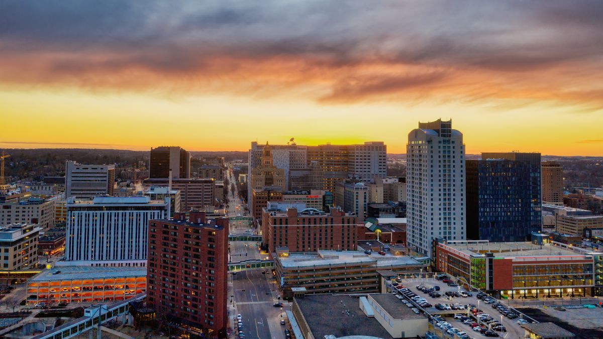 Top Wichita, KS Birthday Freebies With No Purchase Necessary: Safe Entry Guide