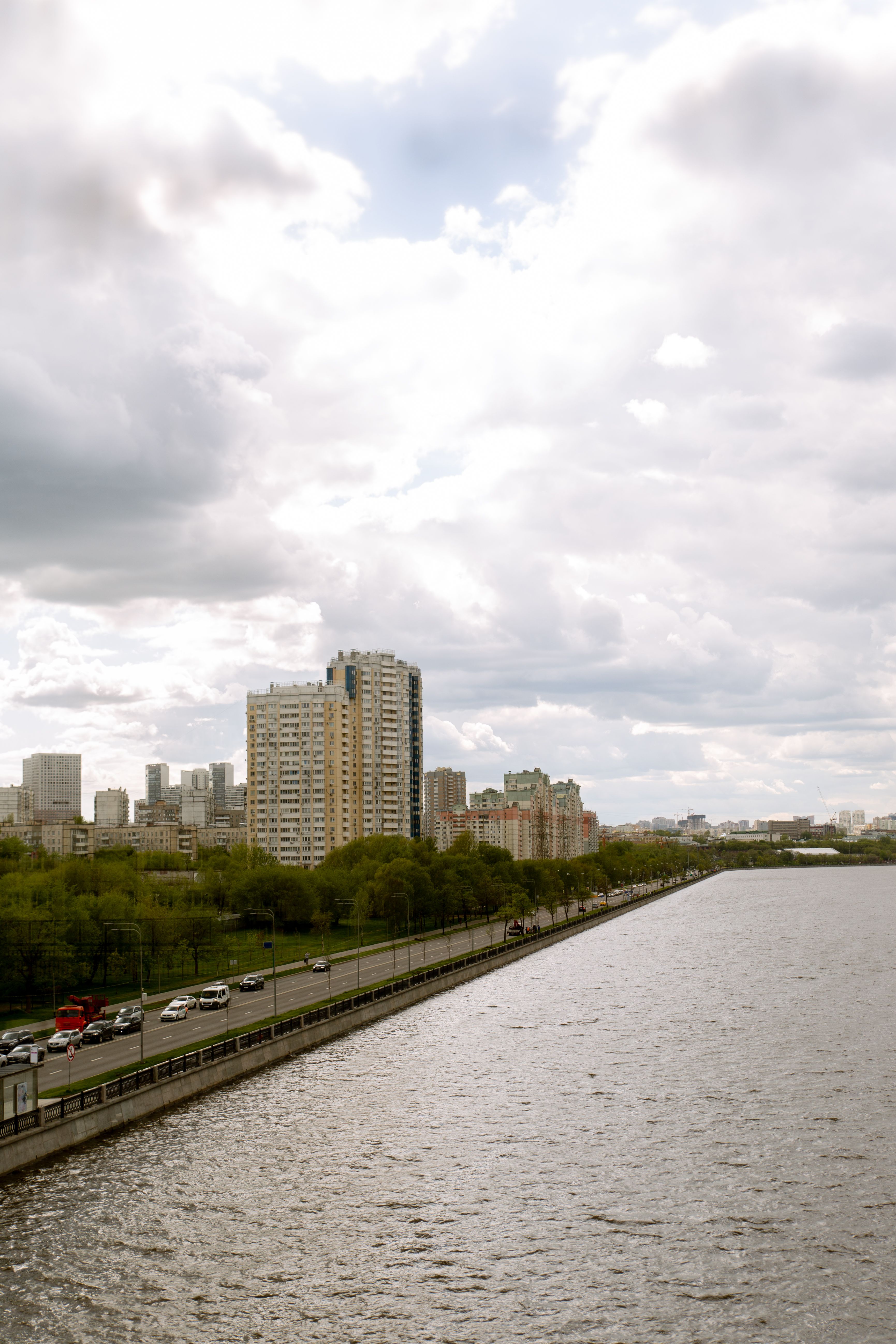 Aerial View of a Building near the River · Free Stock Photo