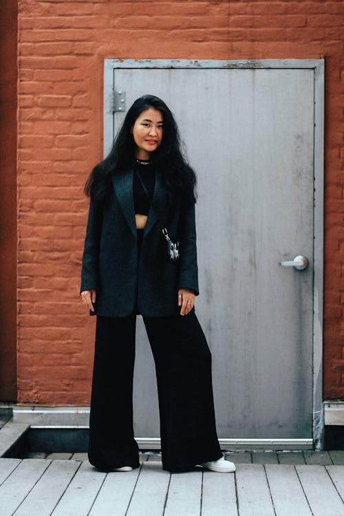 Kostnadsfri bild av asiatisk kvinna, black blazer, Framställ