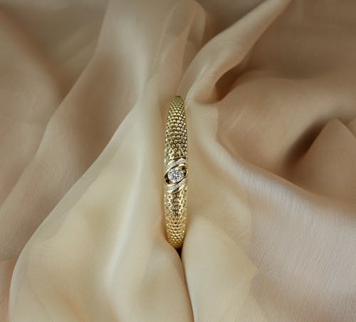 Gratis stockfoto met diamant, display, gouden ring Stockfoto